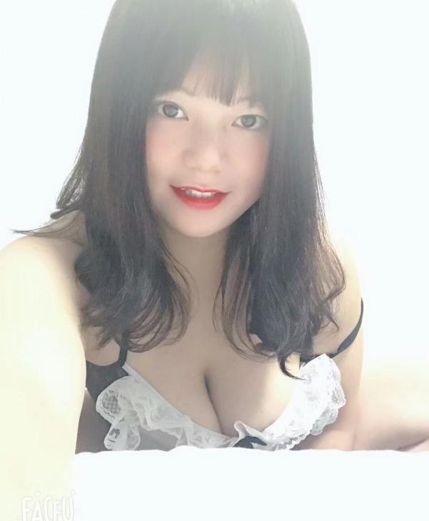 温柔四川大胸妹