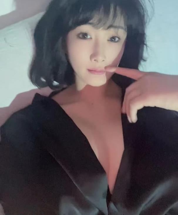 中俄混血丽莎